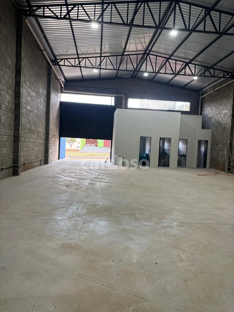 Imagens do imóveis EXCELENTE OPORTUNIDADE COMERCIAL EM IBIPORÃ!