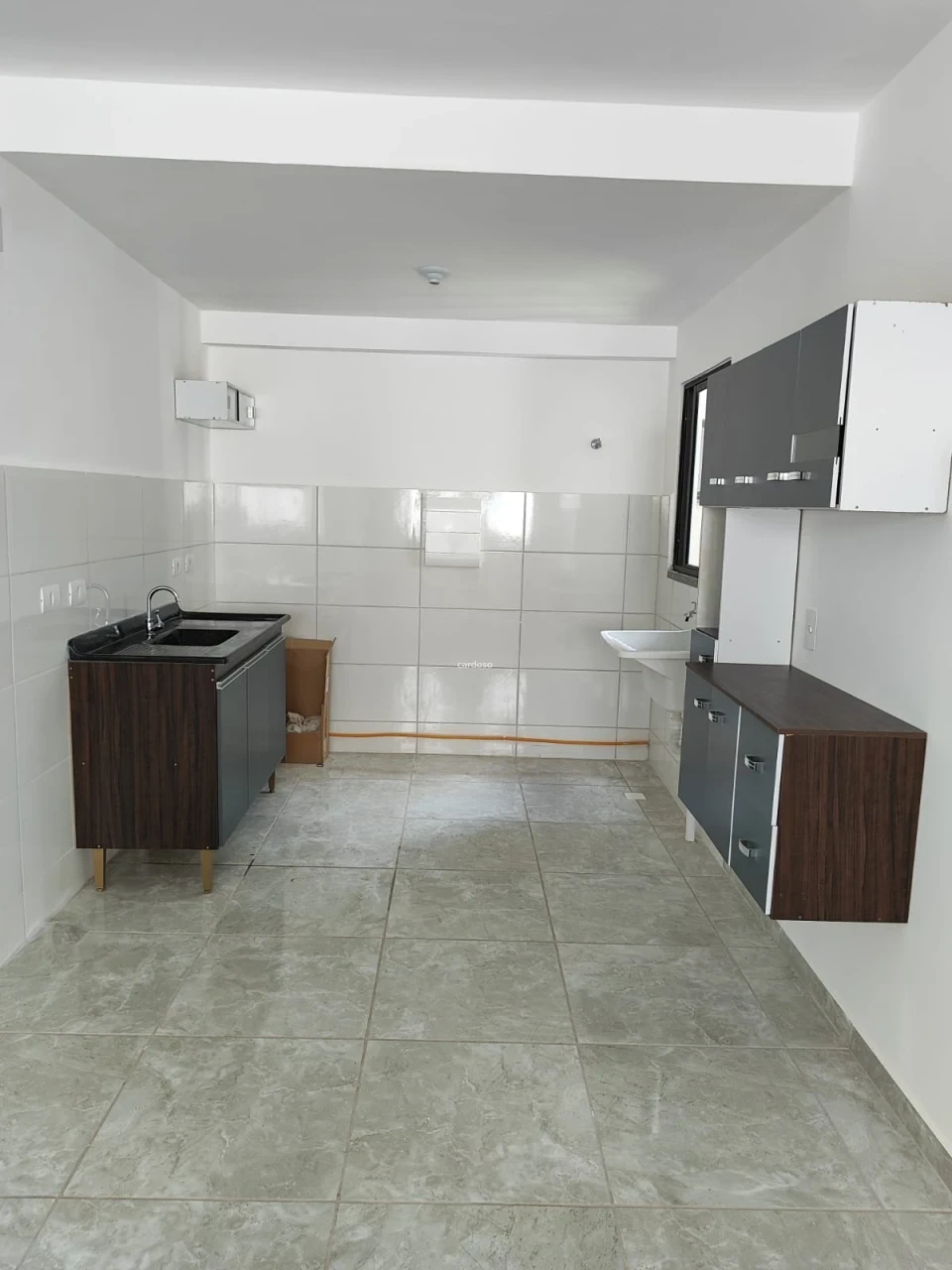 Apartamento com 2 dormitórios para locação, 43 m² por R$ 900 – Semiramis – Londrina/PR