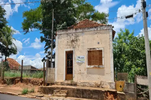 Rua Armenio Pires Vieira 235