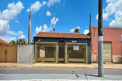 Avenida Santa Amélia 830