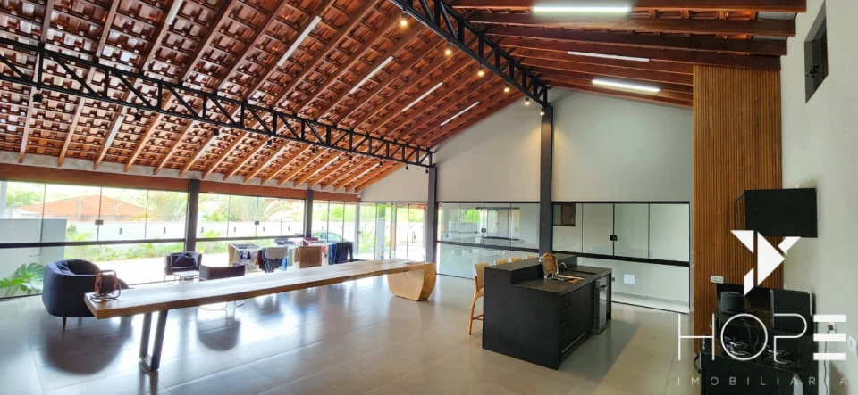 Chácara de Alto Padrão na Estrada do Limoeiro – 1.919 m² de Conforto e Natureza