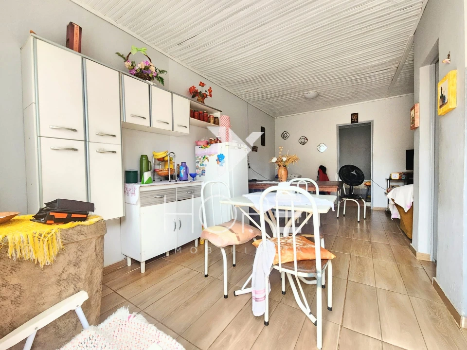 Imagens do imóveis Casa à Venda de 198 m² no Conjunto Semíramis  – Londrina/PR