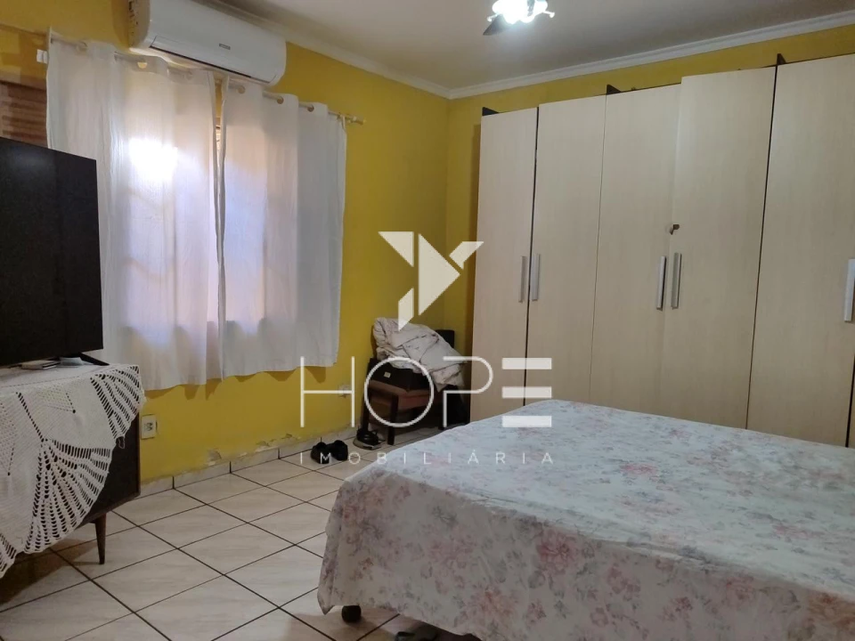 Casa à venda Jd. Bancários - Londrina-Pr.