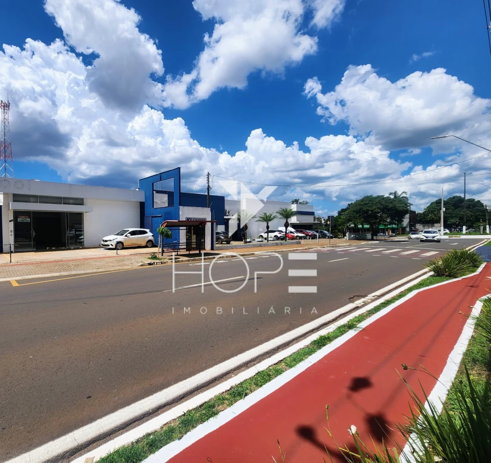 Sala Comercial à Venda – 470 m² – Av. Madre Leônia Milito – Londrina PR