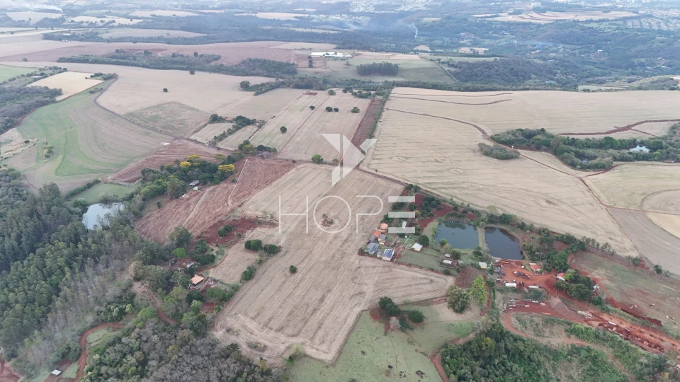 Imagens do imóveis Terreno à venda com 532.400 m² - potencial para loteamento de chácaras - Zona Sul - Londrina PR