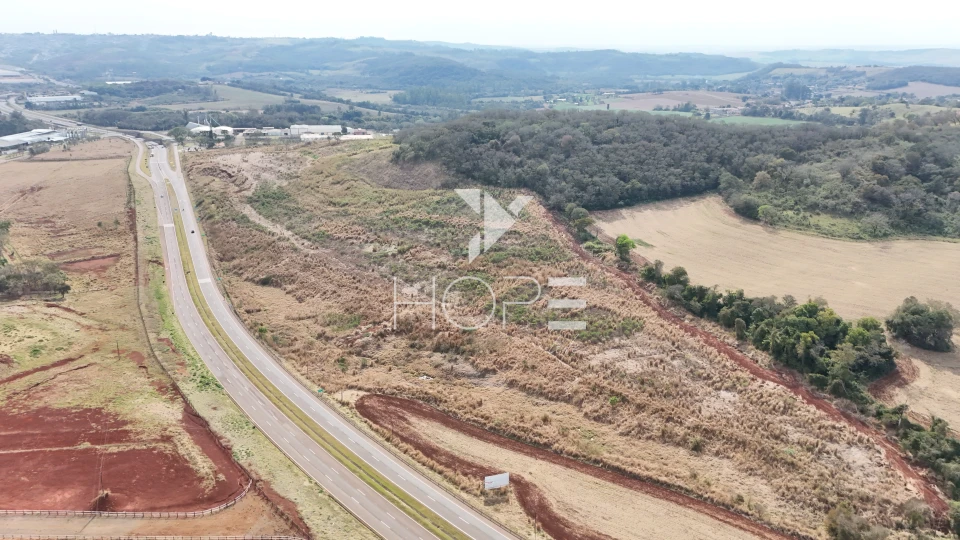 Imagens do imóveis Terreno industrial à venda com 148.000 m² - frente para PR-445 - Londrina PR