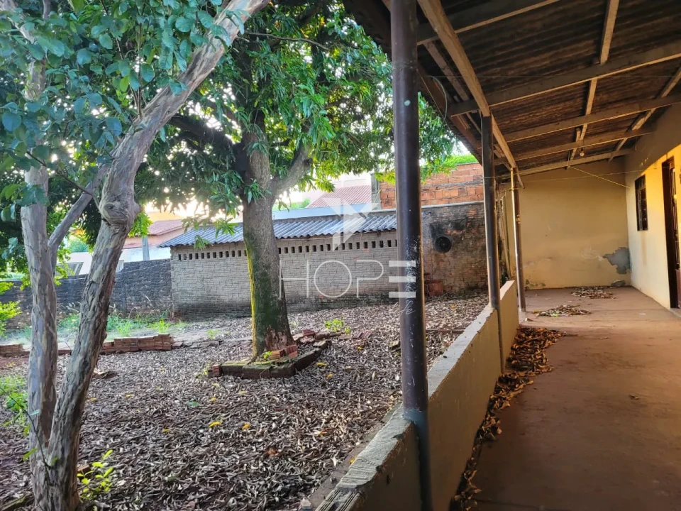 Imagens do imóveis Casa à venda com 367 m² - 2 quartos - 1 Banheiro- 3 Vagas - Residencial Quadra Norte - Londrina PR