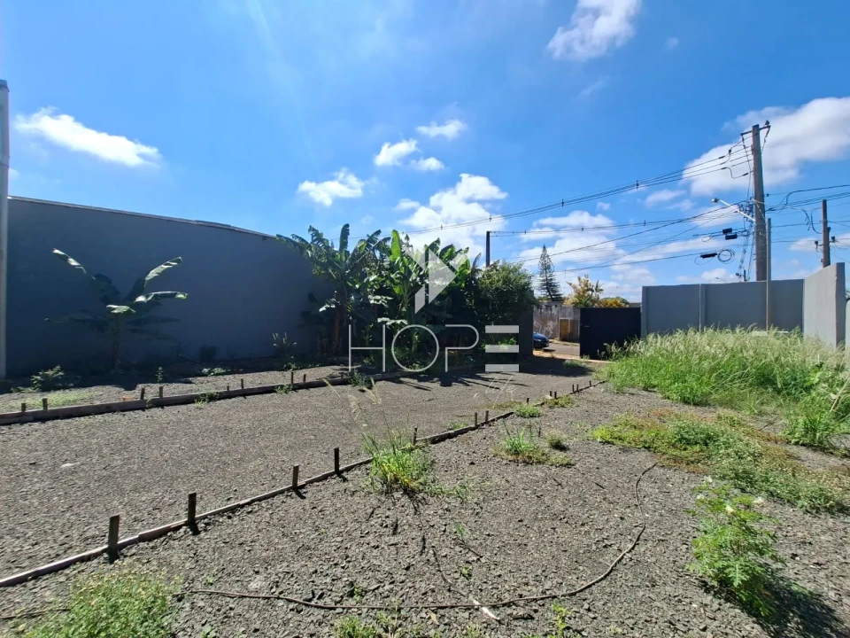 Imagens do imóveis Barracão à venda e locação com 750 m² + mezanino - pé direito 6 m - próximo Av Tiradentes - Bandeirantes - Londrina PR