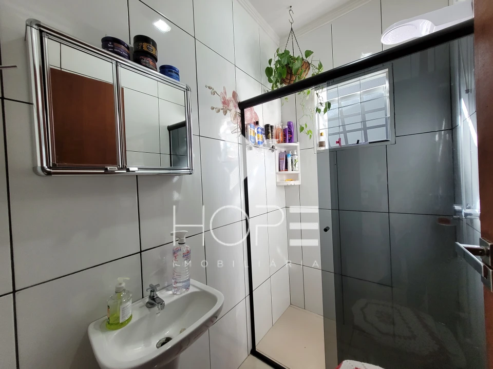 Imagens do imóveis Sobrado com 2 quartos e edícula à venda no Jardim Silvino – Cambé/PR