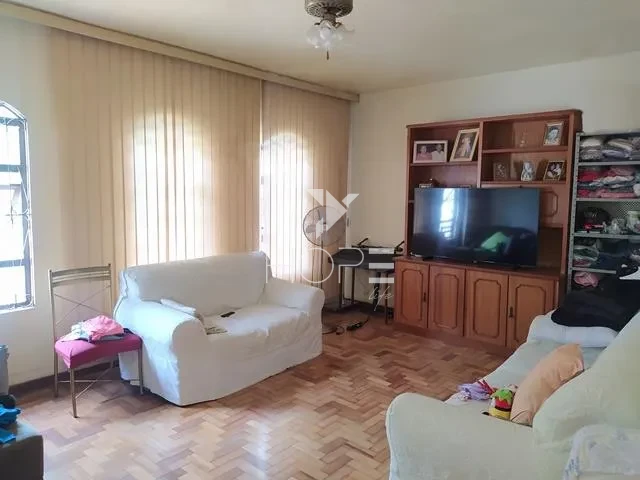 Imagens do imóveis Casa à venda com 250 m² - 3 quartos - 2 vagas - edícula - próximo ao Hospital Evangélico - Jardim Londrilar - Londrina PR