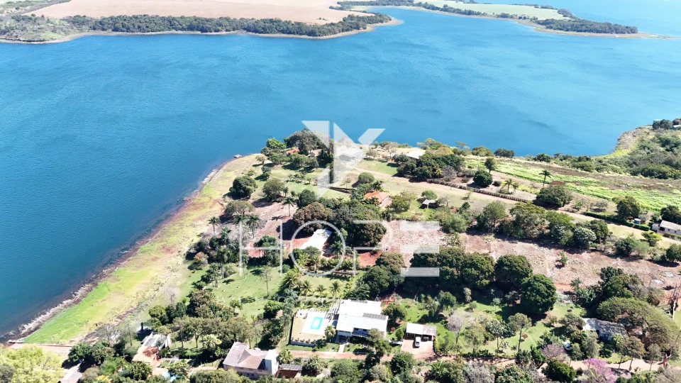 Chácara escriturada molhada à venda – Porteira Fechada – 12.000m² – Alvorada do sul/PR