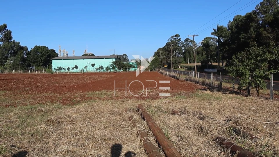 Imagens do imóveis Terreno industrial à venda com 42.000m² - frente para rodovia - Lotes fracionável - Tamarana PR