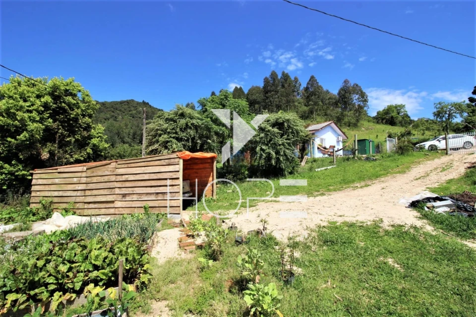 Chácara Completa à Venda  3.8 Alqueres Paulista e 4 Minas de Água – Agudos do Sul PR