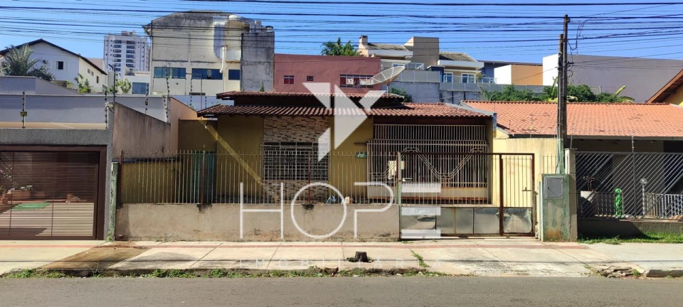 Casa à venda Jd. Bancários - Londrina-Pr.