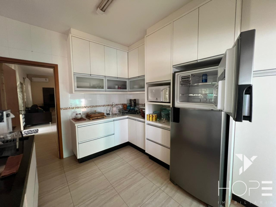 Imagens do imóveis LINDA CHACARÁ DE 550 m² NO CONDOMINIO RIVIERA DO POENTE
