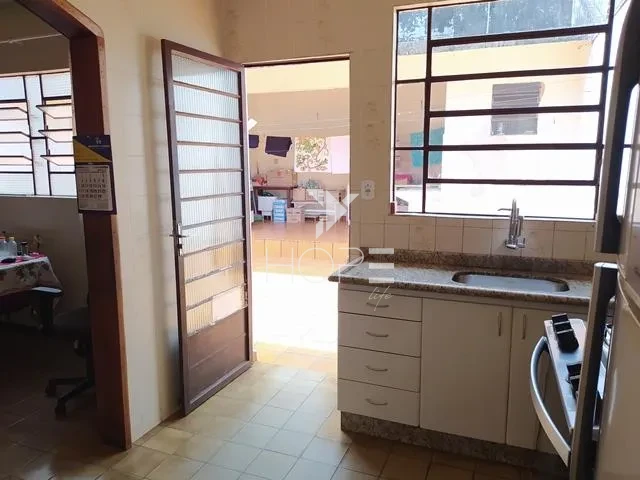 Imagens do imóveis Casa à venda com 250 m² - 3 quartos - 2 vagas - edícula - próximo ao Hospital Evangélico - Jardim Londrilar - Londrina PR