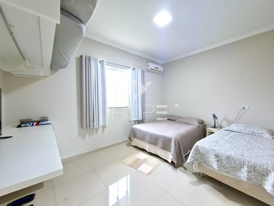 Imagens do imóveis Condomínio Porto das Águas - chácara à venda com 1.460 m² - 3 quartos sendo 1 suíte - piscina com spa - Porecatu PR