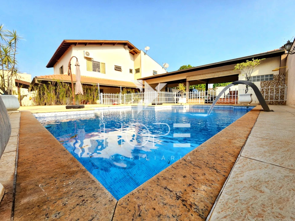 Sobrado à Venda 5 Quartos – Bairro Coliseu – Zona Norte Londrina PR