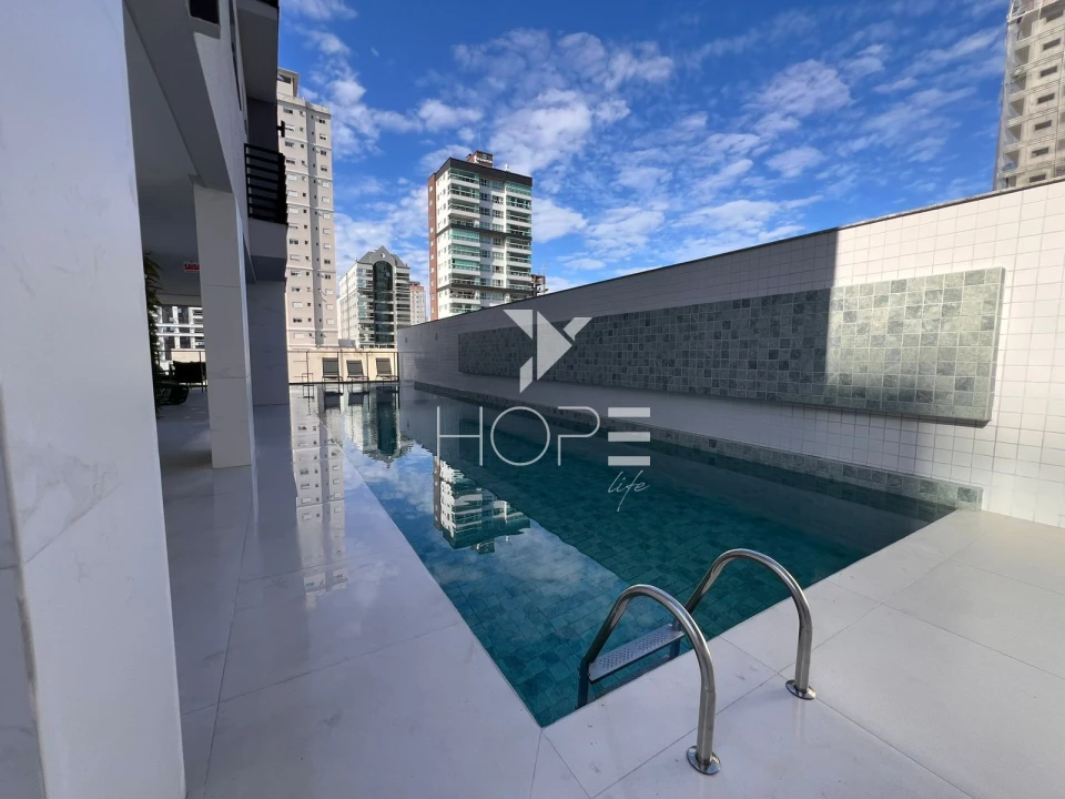 Residencial Ilha de Creta - apartamento à venda com 112m² - 3 suítes - 600 metros do mar - Meia Praia - Itapema SC