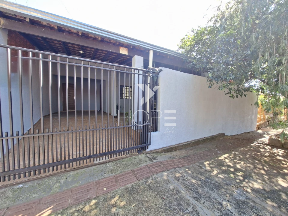 Imagens do imóveis Casa à venda ou LOCAÇÃO na Zona Leste de Londrina | 3 quartos, 1 suíte, 155m² e área de lazer com churrasqueira