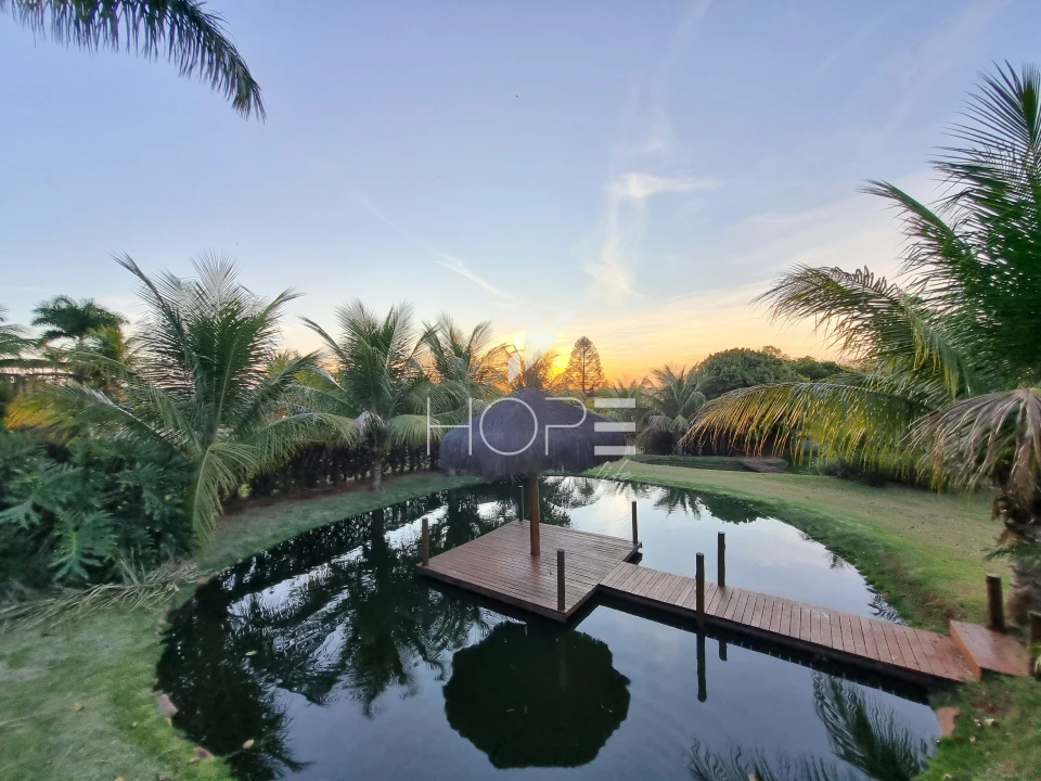 Imagens do imóveis Condomínio Riviera do Poente – Chácara Molhada porteira fechada À venda  – 4 suítes – 5 vagas – 2.600 m² – Alvorada do Sul/PR