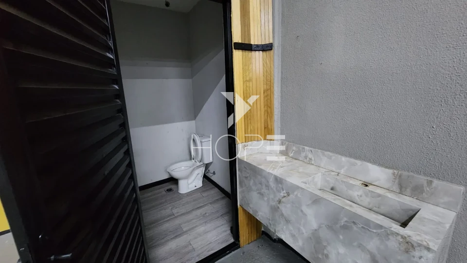 Imagens do imóveis Barracão Comercial para alugar com 300m² -  as magens da  Av. Dez de Dezembro - Zona Sul - Londrina PR