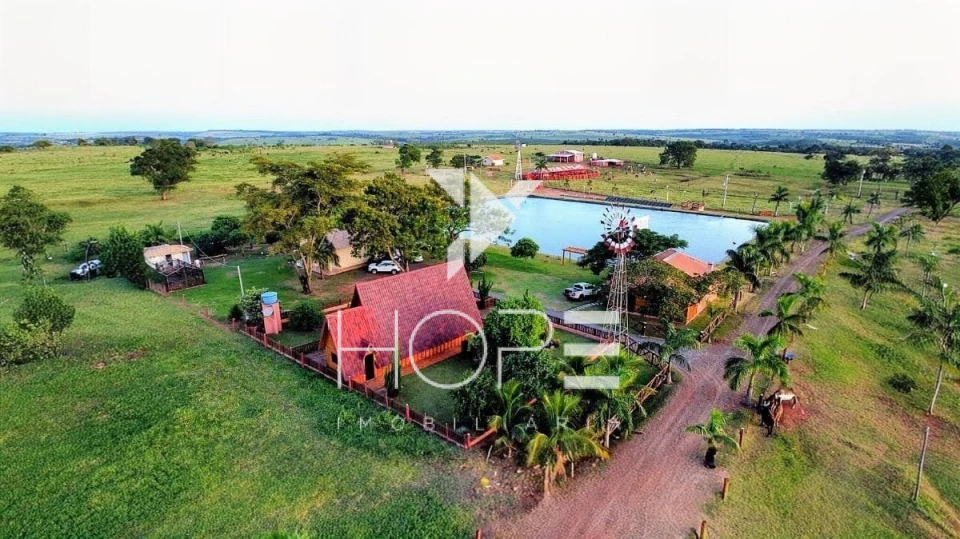 Imagens do imóveis Fazenda Leiteira Porteira Fechada à Venda – 78 Alqueires – Paranavaí/PR – Estrutura Completa + Usina Solar