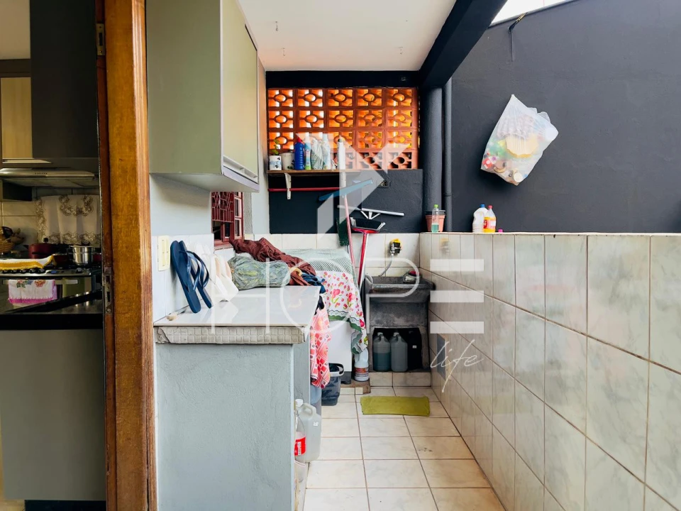 Imagens do imóveis Sobrado com piscina à Venda – 276m² Internos – 5 Quartos – Jardim Silvino – Zona Leste – Cambé/PR