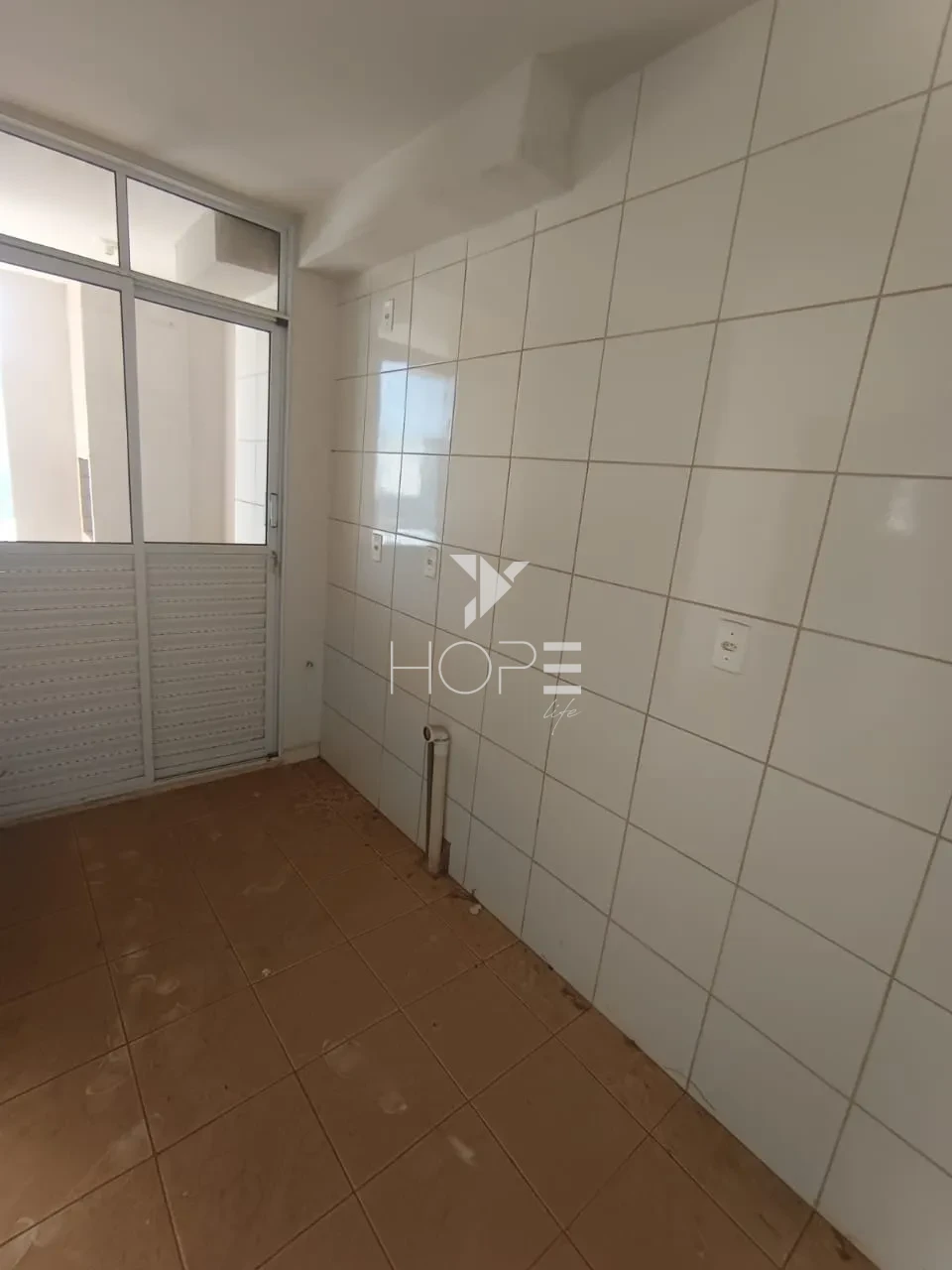 Imagens do imóveis Apartamento à venda – 2 quartos – Térreo com garden – Jardim Ana Eliza – Cambé/PR