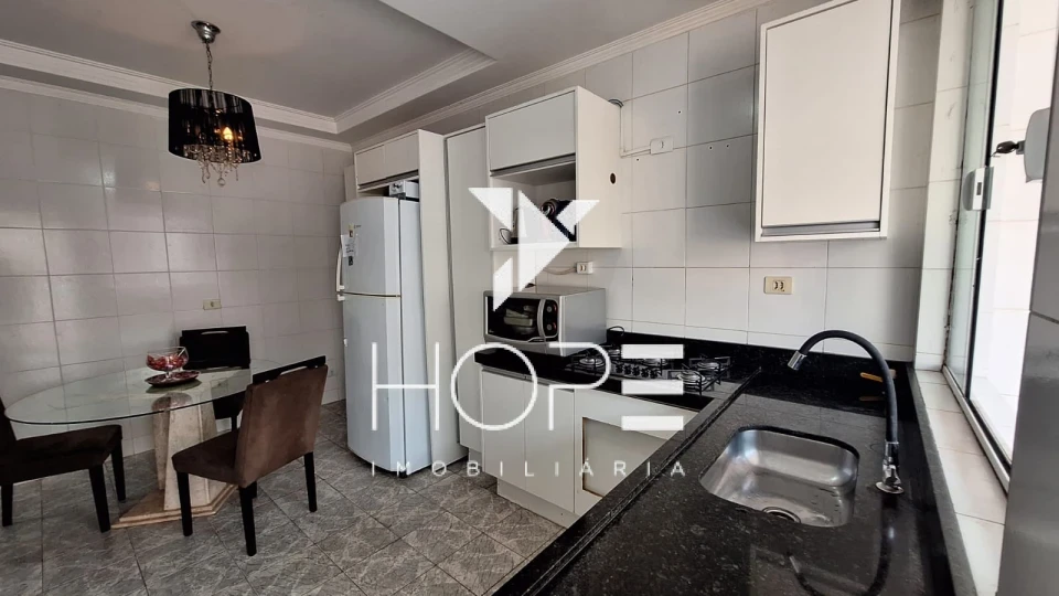 Casa com Edícula à Venda na Região Central de Londrina – Vila Larsen I / Vila Brasil