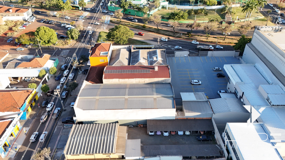 Imagens do imóveis Ponto Comercial de 768,75m² na Av. Duque de Caxias – Oportunidade Única