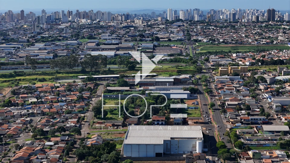 Terreno comercial à venda – aprox. 11.000 m² – Av. da Liberdade – Londrina/PR