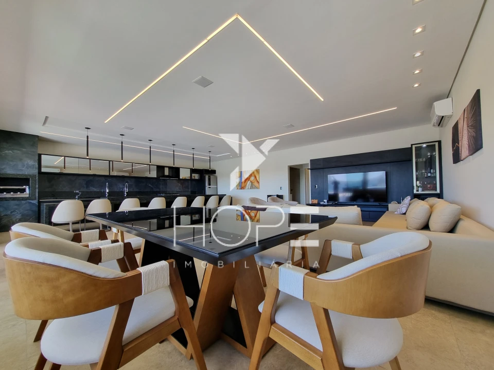 Chácara Beira-Rio de Alto Padrão à Venda – Condomínio Porto das Águas – Porecatu/PR