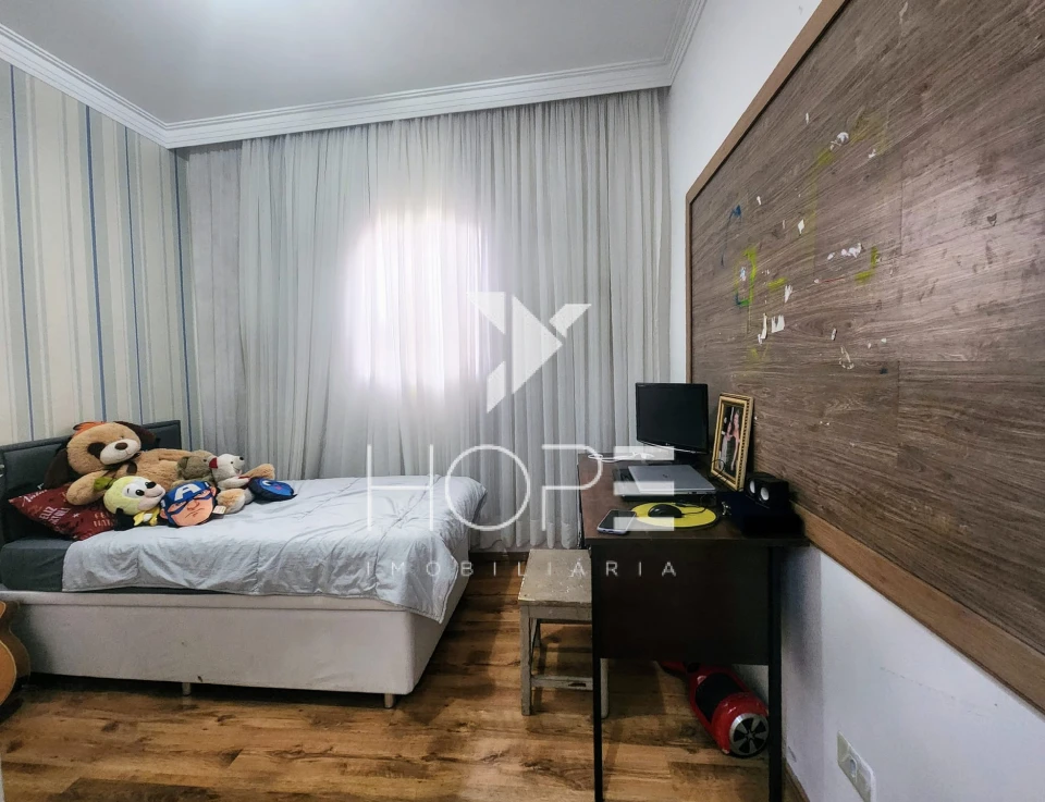 Casa com Edícula à Venda na Região Central de Londrina – Vila Larsen I / Vila Brasil