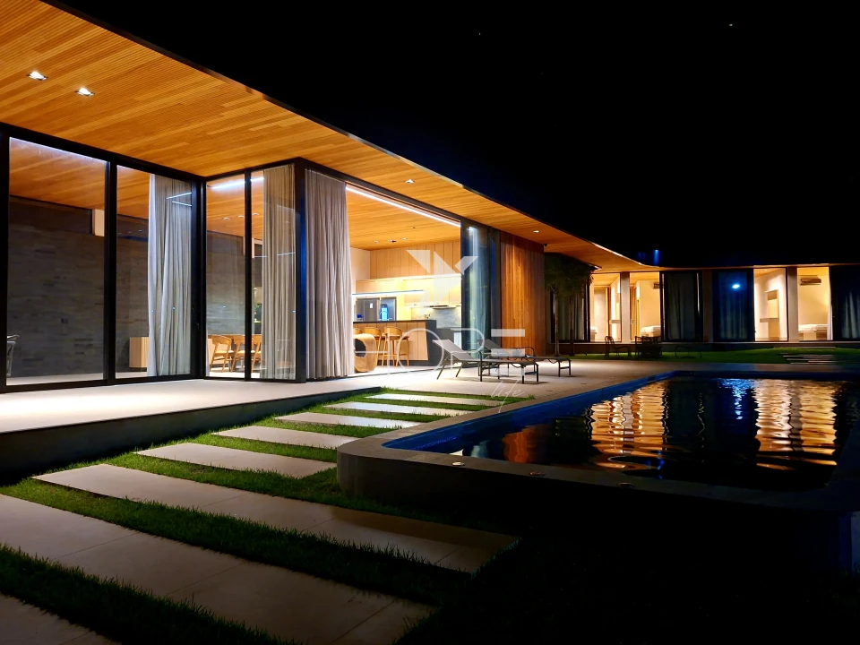 Imagens do imóveis Condomínio Porto das Águas - Chácara de alto Padrão à venda com 1.247 m² - 4 suítes - 5 banheiros - piscina - Porecatu PR