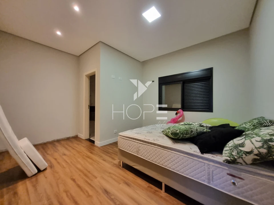 Imagens do imóveis Condomínio Riviera do Poente – Chácara Molhada porteira fechada À venda  – 4 suítes – 5 vagas – 2.600 m² – Alvorada do Sul/PR