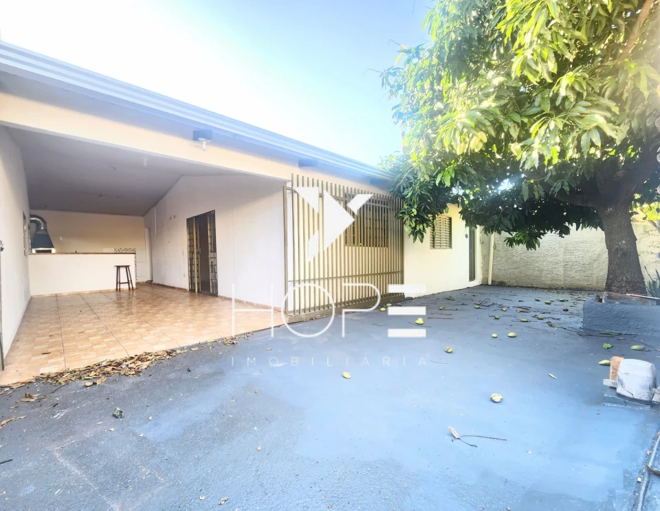 Casa com edícula à venda no Bairro Ouro Verde, Londrina, PR