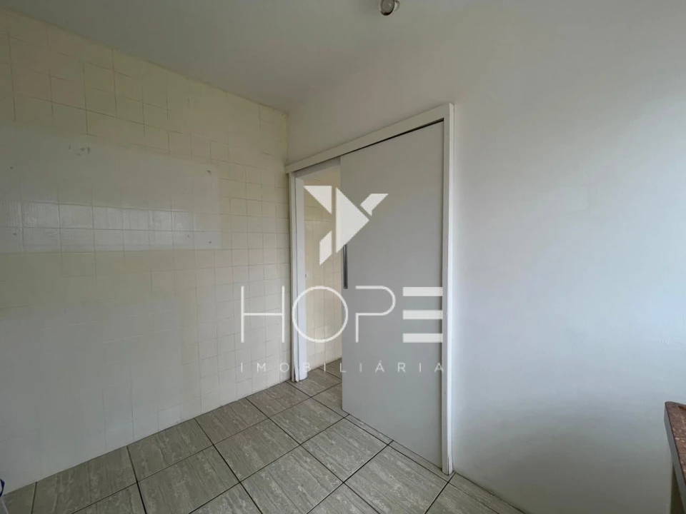 Sobrado Comercial e Residencial para Venda e Locação – 5 Quartos (2 Suítes) – Centro – Londrina/PR 