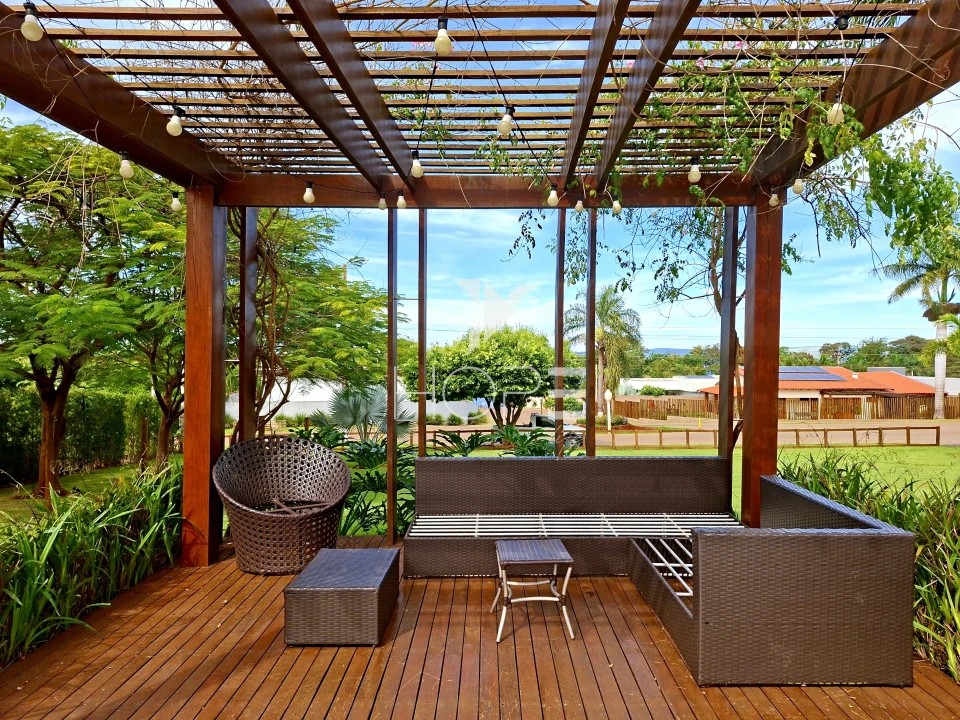 Imagens do imóveis Condomínio Riviera do Poente - chácara à venda com 1.300 m² - 2 quartos - 1 suíte - 4 vagas -  piscina - Alvorada do Sul PR