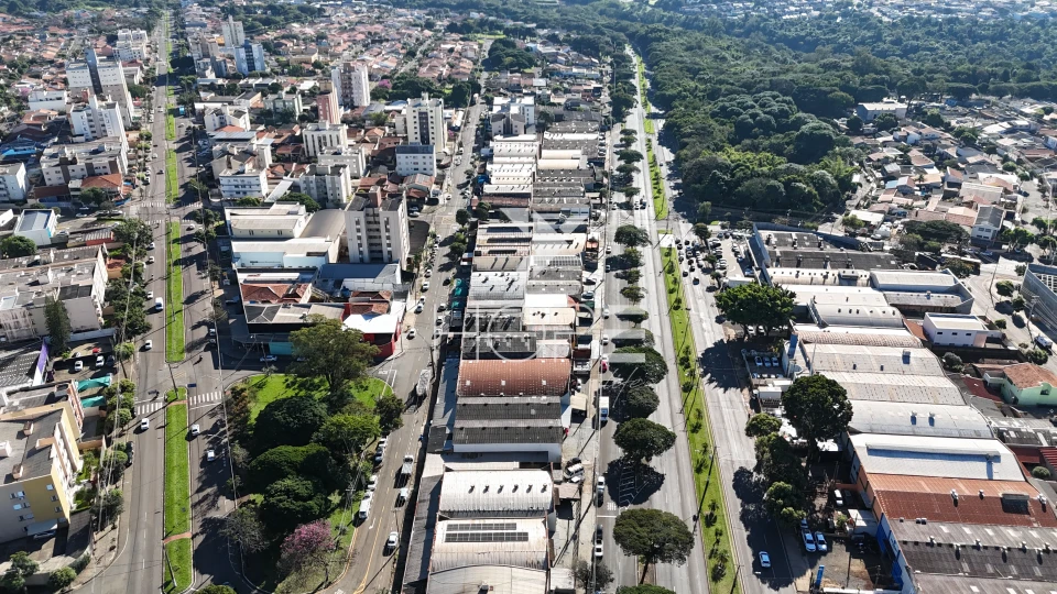 Barracão comercial para locação com 300m² - duas entradas - às margens da Av. Dez de Dezembro - Londrina PR