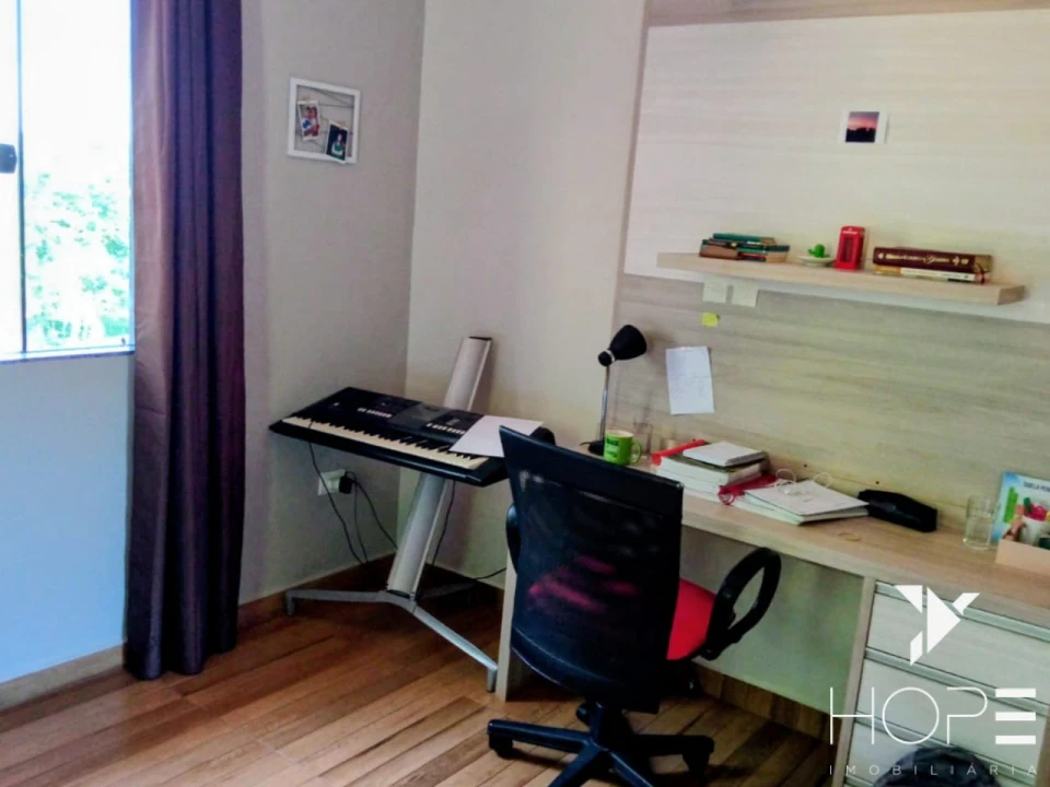 Chácara de 17.000 à Venda com Terreno Comercial – Bairro Limoeiro, Londrina/PR