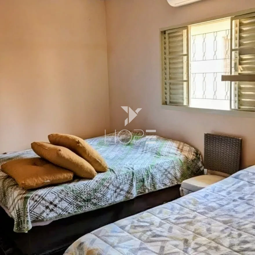 Imagens do imóveis Chácara à Venda no Condomínio Santa Rhut – 300m² Construídos – 3 Quartos (1 Suíte) – Sertanópolis/PR