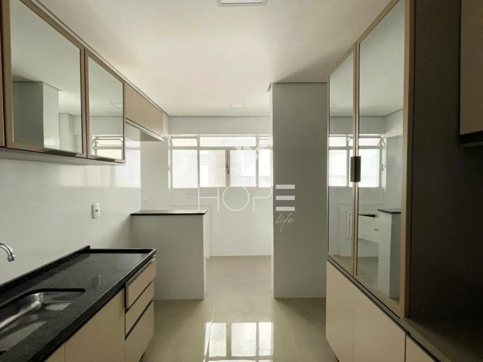 Apartamento à Venda – 59 m² – 2 Quartos – Edifício Torre de Belém – Centro – Londrina/PR