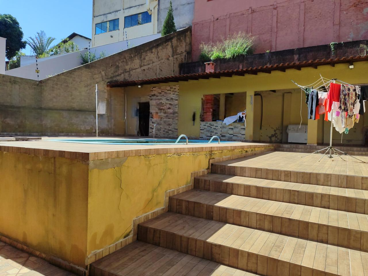 Casa à venda Jd. Bancários - Londrina-Pr.