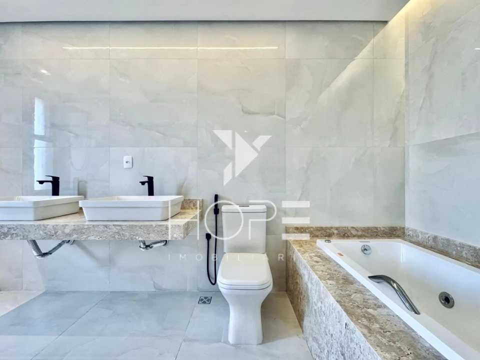 Sobrado Novo de 3 Suítes à Venda no Araçari – Parque Tauá – Londrina