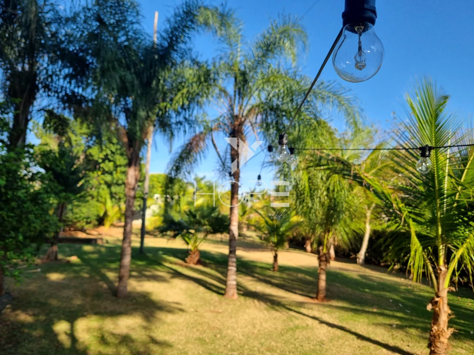 Imagens do imóveis Condomínio Riviera do Poente – Chácara Molhada porteira fechada À venda  – 4 suítes – 5 vagas – 2.600 m² – Alvorada do Sul/PR