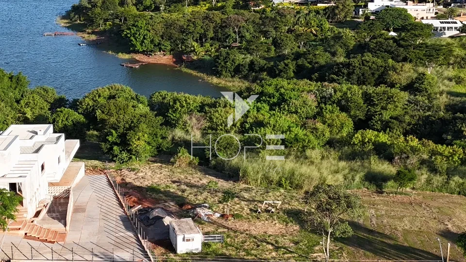 Imagens do imóveis Condomínio Porto das Águas - terreno molhado à venda com 2.000 m² - frente para o lago - Porecatu PR