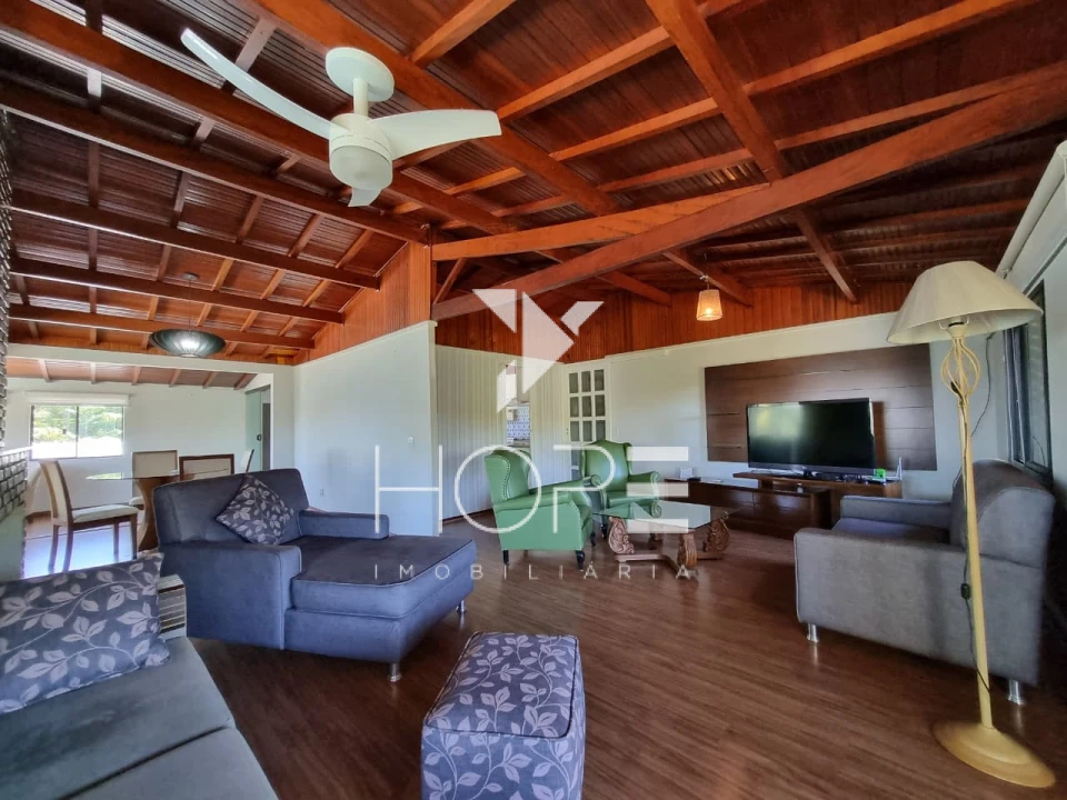 Chácara escriturada molhada à venda – Porteira Fechada – 12.000m² – Alvorada do sul/PR