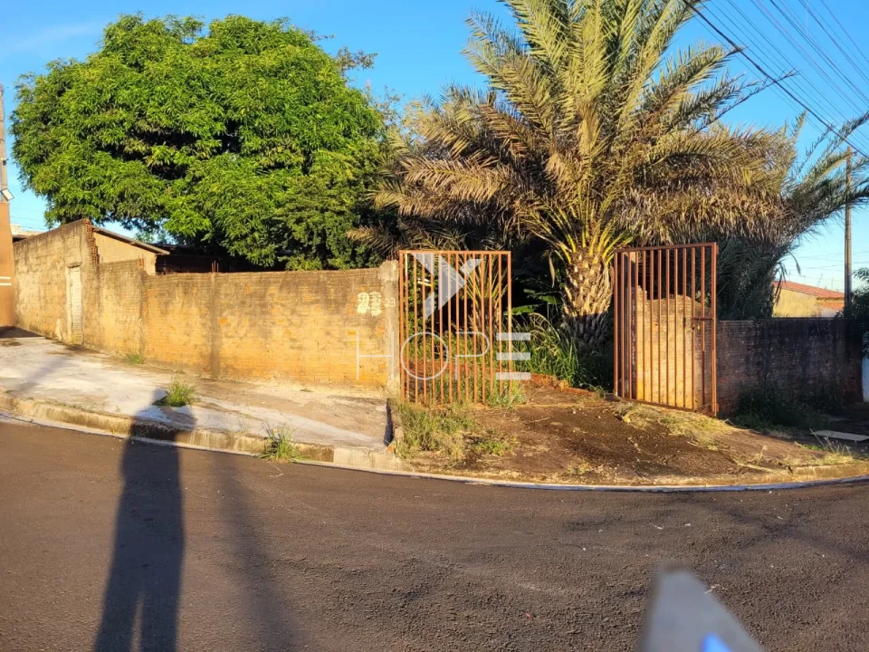 Imagens do imóveis Casa à venda com 367 m² - 2 quartos - 1 Banheiro- 3 Vagas - Residencial Quadra Norte - Londrina PR