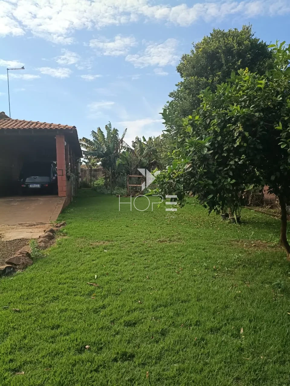 Imagens do imóveis Chácara à venda - 3 quartos - 1 suíte - área gourmet - próxima à represa - Alvorada do Sul PR